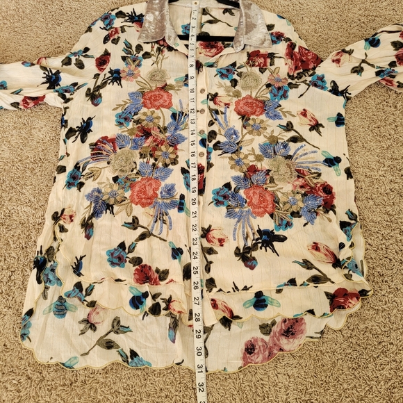 ARATTA Silent Journey Velvet Cream Floral Top Embroidered Sequines Boho Country - Picture 15 of 15